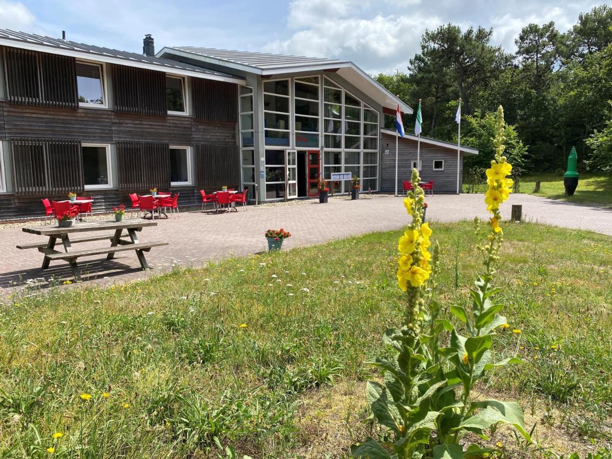 Donia Huys Hotel Vlieland Exterior photo