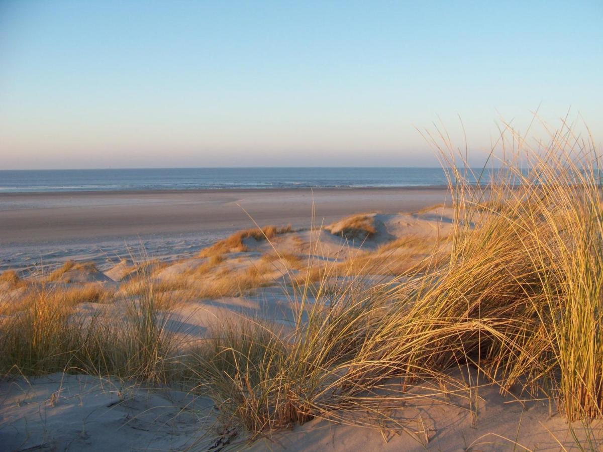 Donia Huys Hotel Vlieland Exterior photo